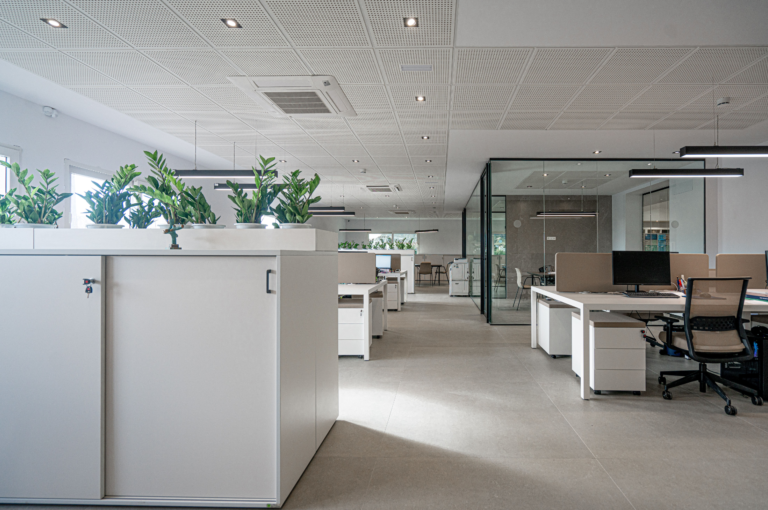 oficinas actiu en vera